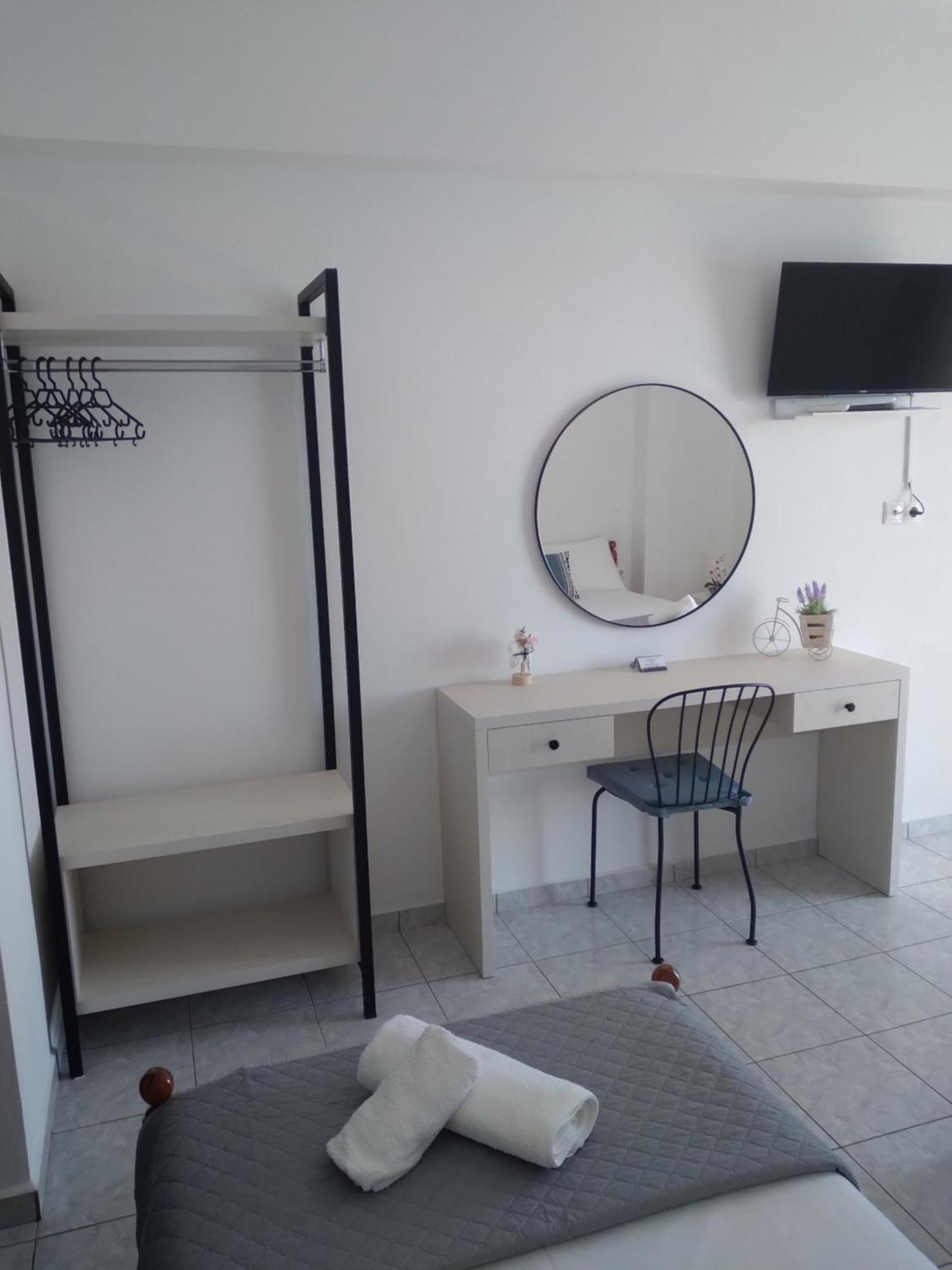 Nadim Rooms Himarë Exterior foto